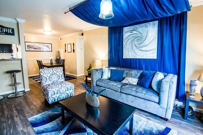 Building Photo - 424 S Bender Ave Unit 308