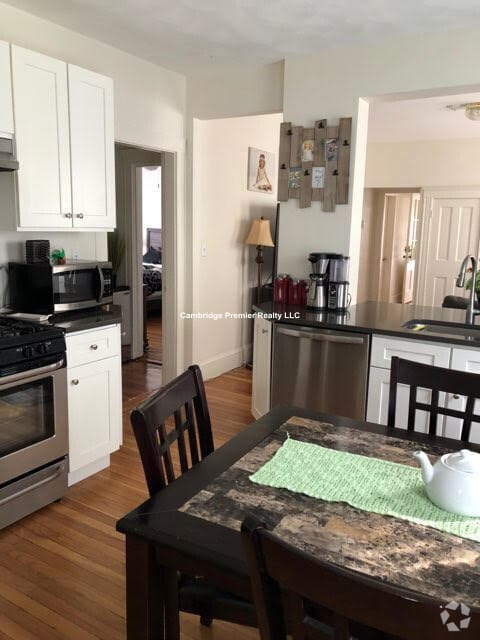Building Photo - 99 2nd St Unit 1 Rental