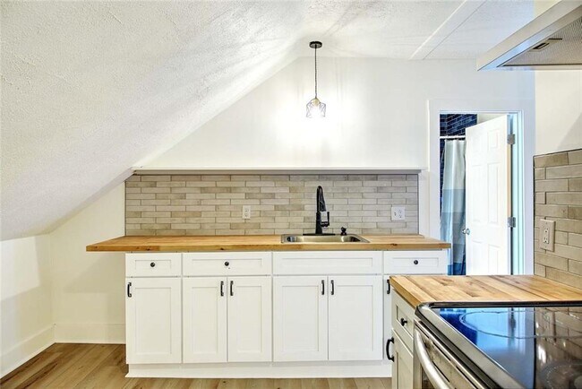 Photo - 21 Brewster St Unidad 3