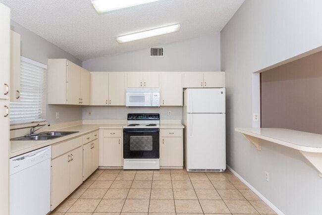 Photo - 5102 25th Ave Dr E