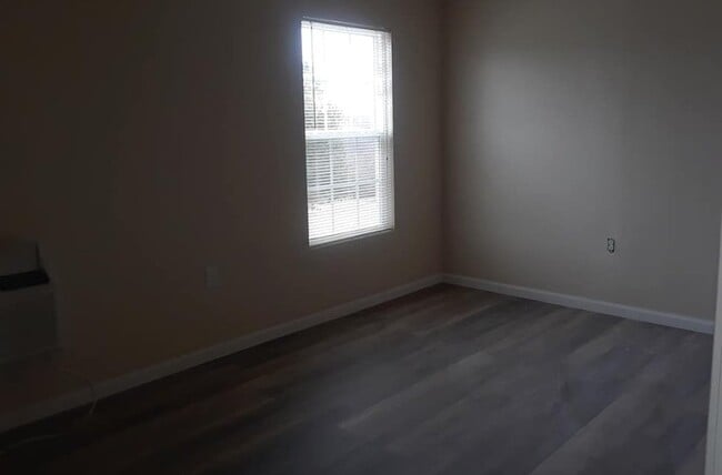 Photo - 100-127 Centre Estates Dr Unidad Apt 65