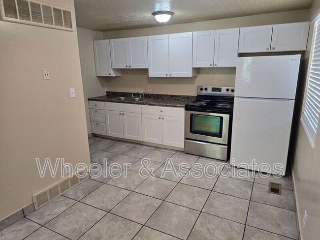 Photo - 3070 Eccles Ave Unit 5