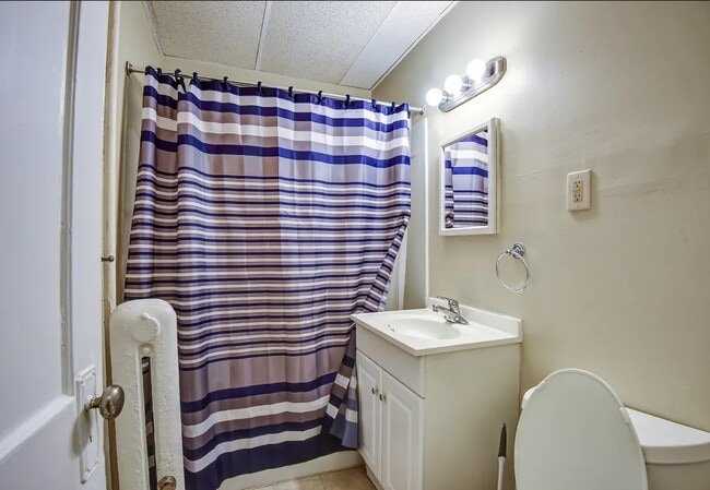 29 39 Charter Oak LLC