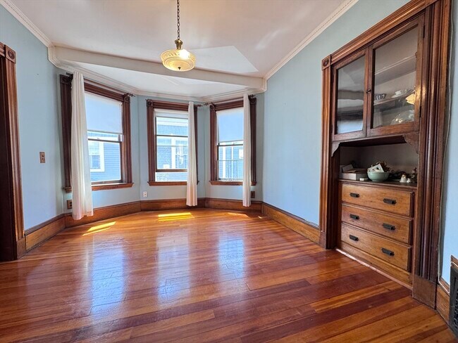 104 Hancock St Unidad -