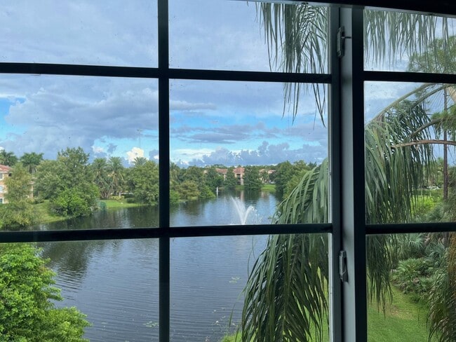 Photo - GORGEOUS 1 BEDROOM WITH WATER VIEWS IN POR...