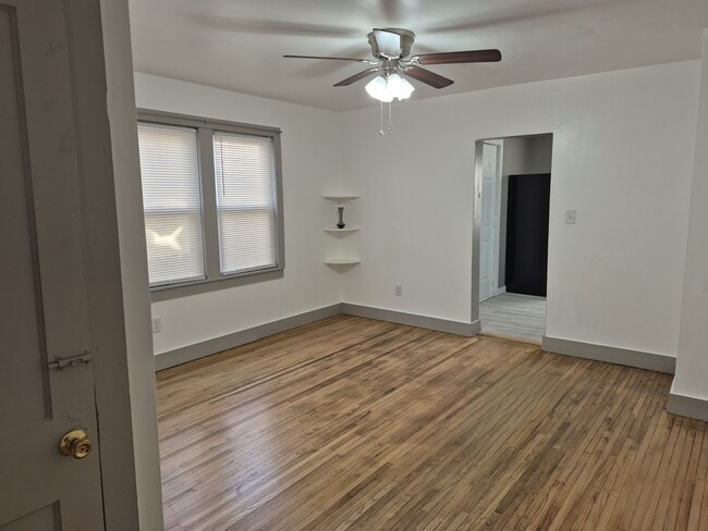 Photo - 723 Hanford St