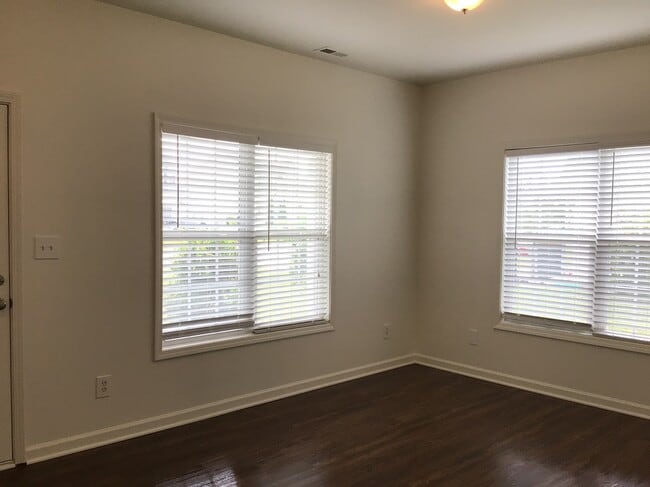 Photo - 257 Mayors Ln