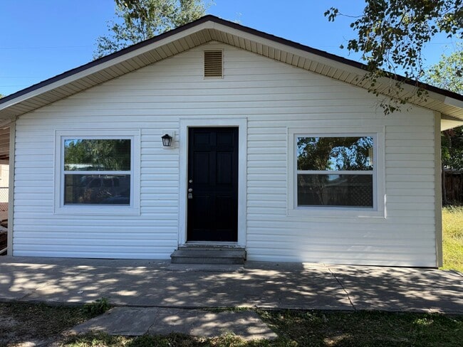 Photo - 2 bed 1 bath