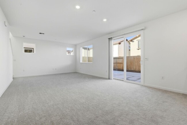 Photo - 7634 Flatbow Wy