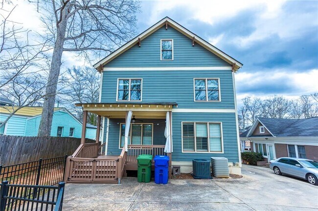 Photo - 2288 Oakview Rd NE