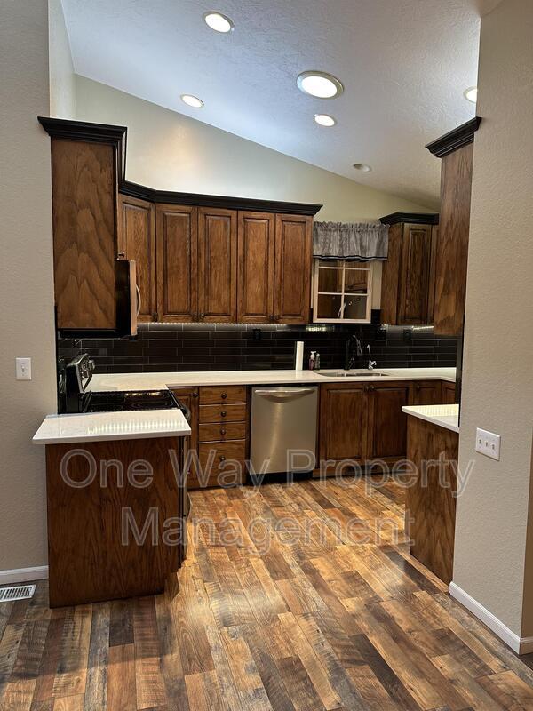 Photo - 435 46th Ave Unidad 10