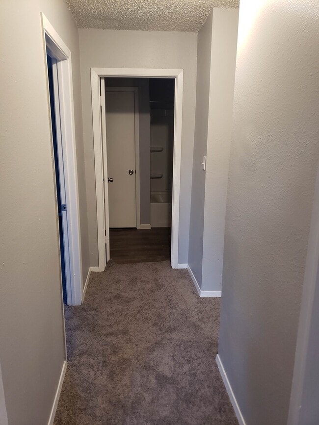 Photo - 405 Willett Pl Blvd