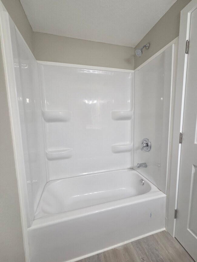 Photo - Holly Park Square Apartments Unit 504