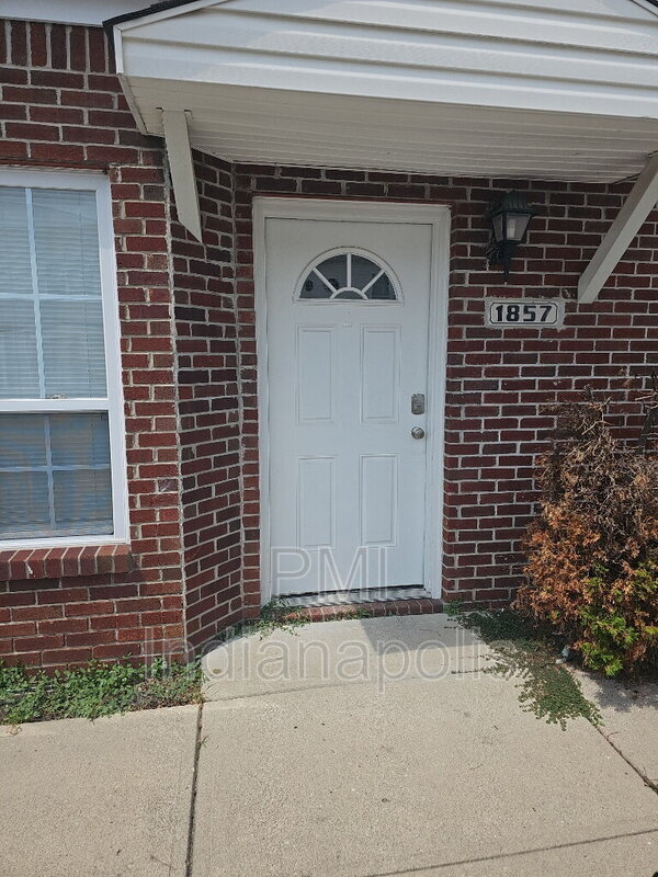 Building Photo - 1857 Winfield Park Dr Rental