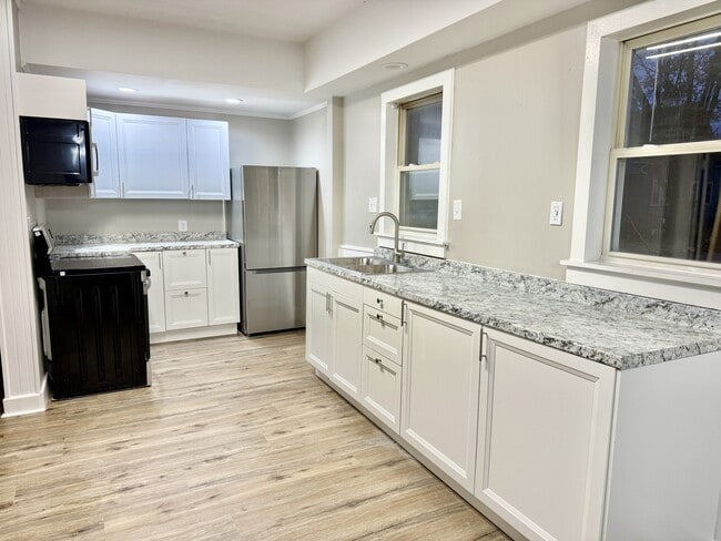 Photo - 2007 S 8th St