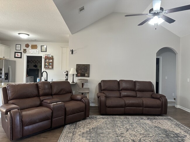 Photo - 27 Dove Run Dr