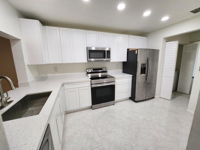 Photo - 903 NW 79th Terrace
