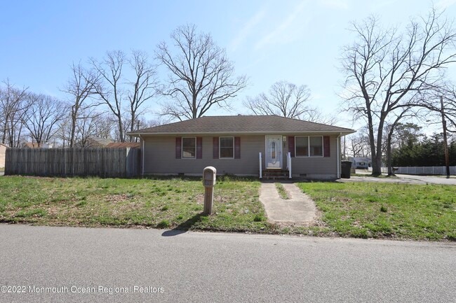 Building Photo - 585 Sica Ln