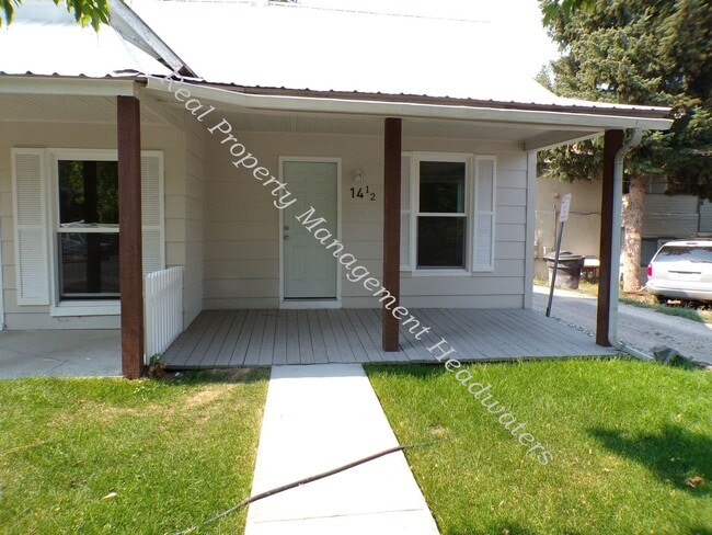 Building Photo - 14 S Rodney St Unit 14-1/2 S Rodney Rental