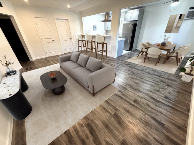 Photo - 1040 N Sierra Bonita Ave Unidad 1