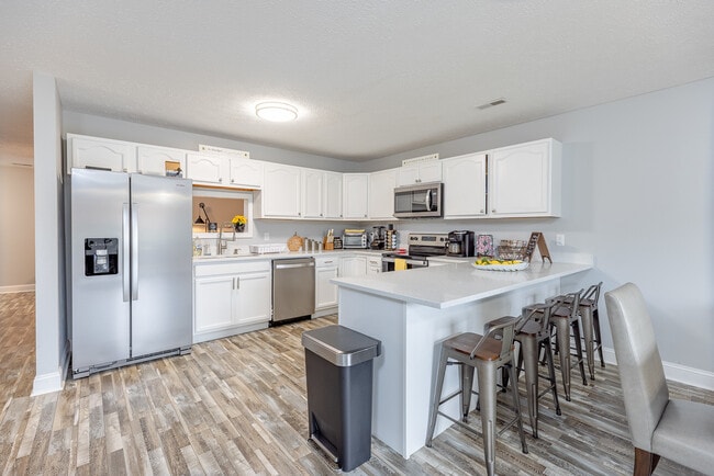 Building Photo - 117 Rystan Pl