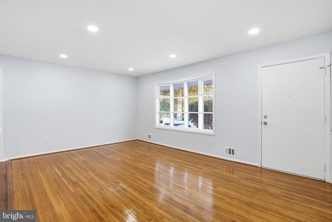 Photo - 6427 Pima St