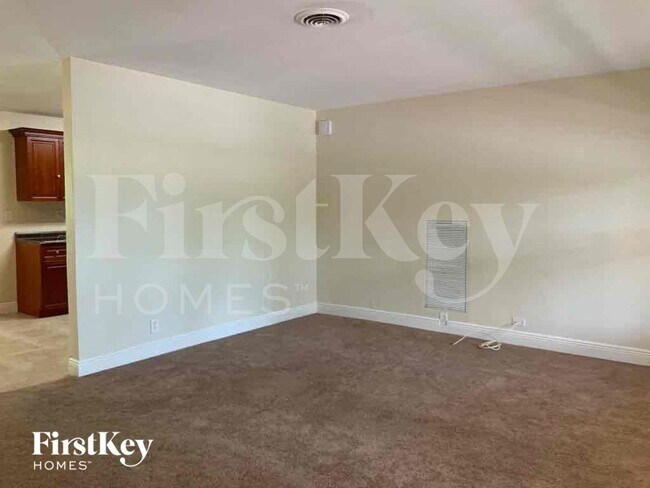 Photo - 727 S Pine St