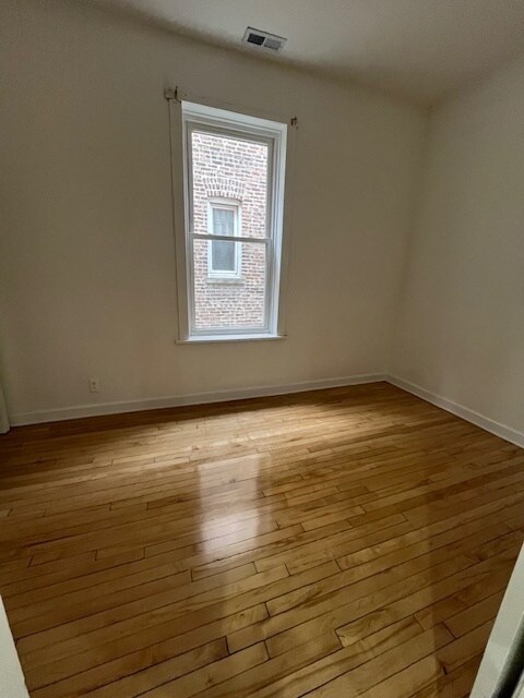 Photo - 820 N Leavitt St Unit 2
