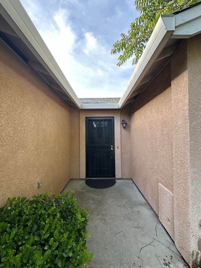 Photo - Well maintained home in desirable neighborhood!