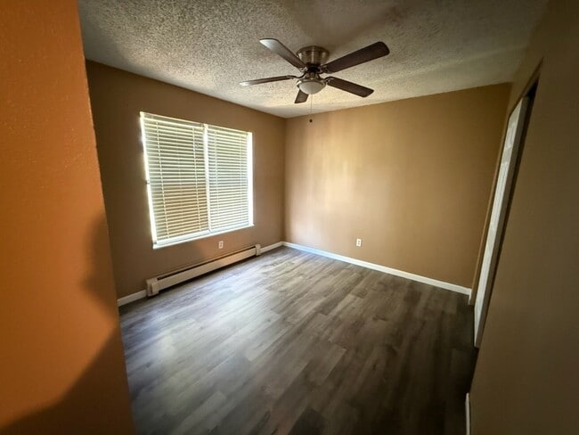 Photo - 198 Aspenglow Blvd Unit # 4
