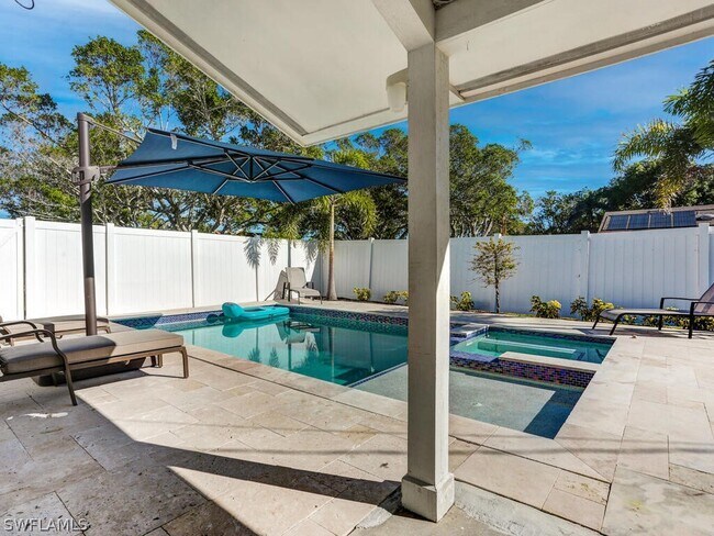 Photo - 784 11th St N