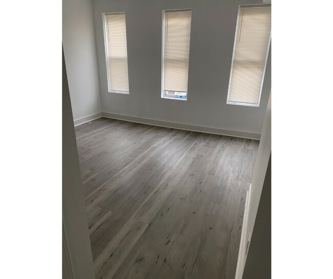 Photo - 710 N Fulton Ave Unidad 1B AVAILABLE W/BATH $750 1B