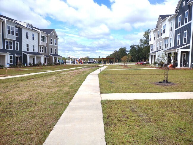 Photo - 855 Recess Pt Dr