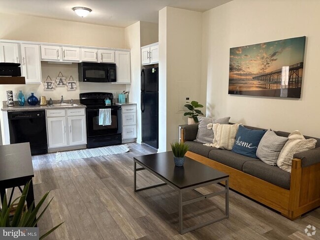 Building Photo - 1000 Diamond St Unit A Rental