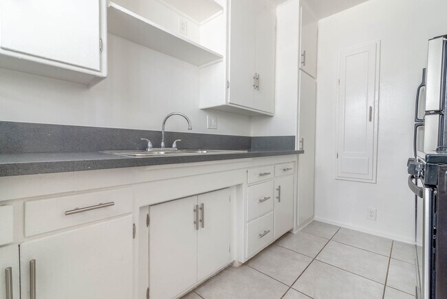 2019-2021 S Sherbourne Dr
