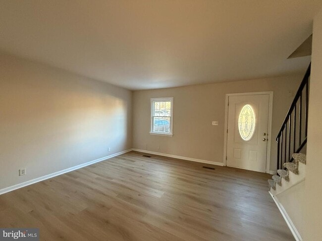 Photo - 534 Olde Greenwich Cir