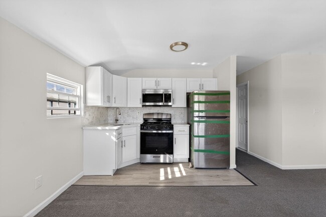 Photo - 147-20 226th St Unidad 147-20 226th St - Second Floor