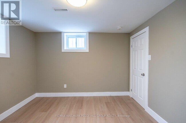 Photo - 16 Autumn Ln