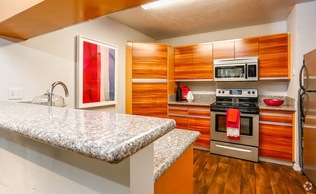 Photo - Millenia West