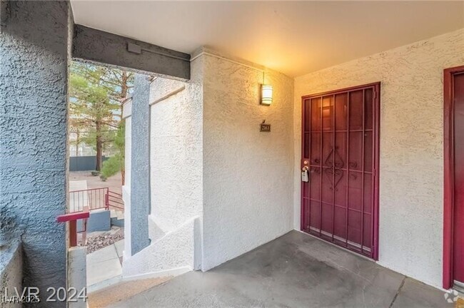 Building Photo - 8600 W Charleston Blvd Unit 2163 Rental