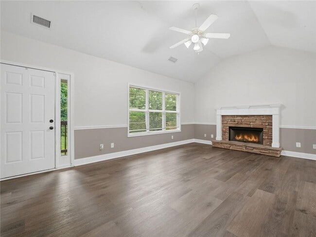 Photo - 166 Cove Hill