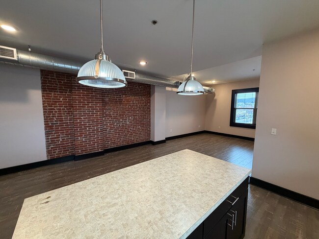 Photo - Penn Ave Unit 13