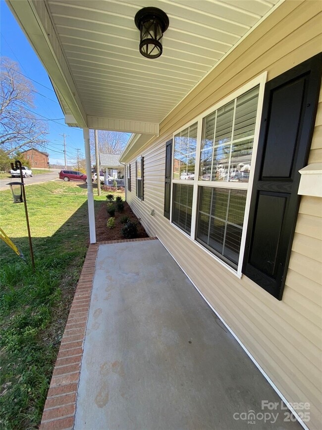 Photo - 15 Linestowe Dr