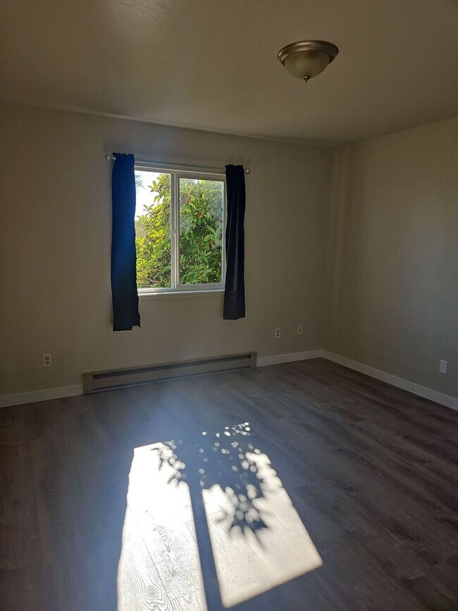 Photo - 402 Arland Ave W Unit #1