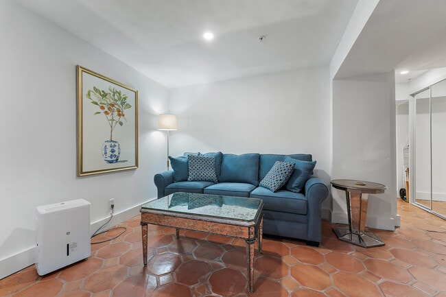 Photo - 235 Sunrise Ave Unit 1109