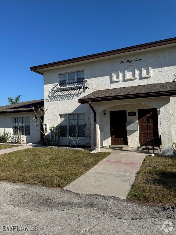 Building Photo - 1057 Southdale Rd Rental