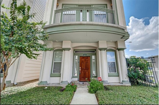 Building Photo - 1215 Wentworth St Rental
