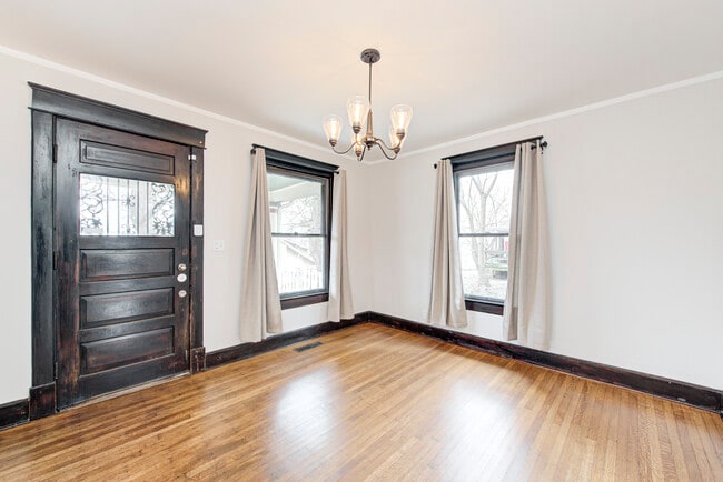 Large living room - 2418 E 16th St