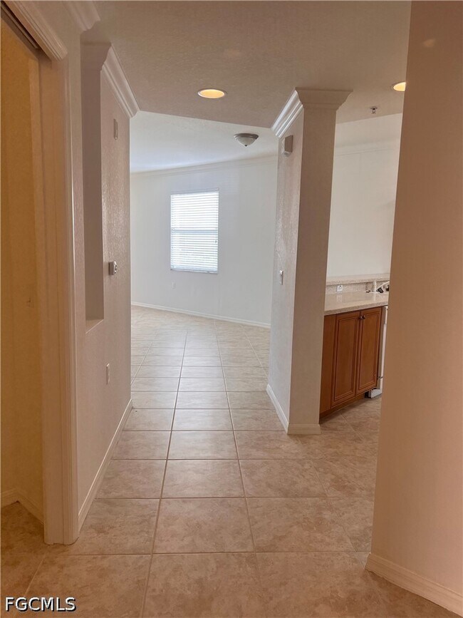 8470 Kingbird Loop Unit 1020