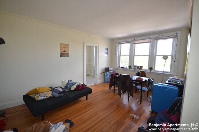 Building Photo - 2025 Commonwealth Ave Unit 36 Rental